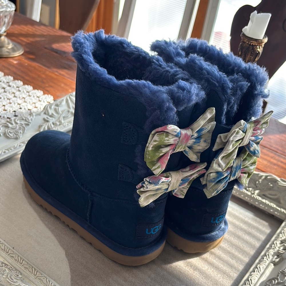 NEW ( No Box) UGG Blue Boots with Floral Bows